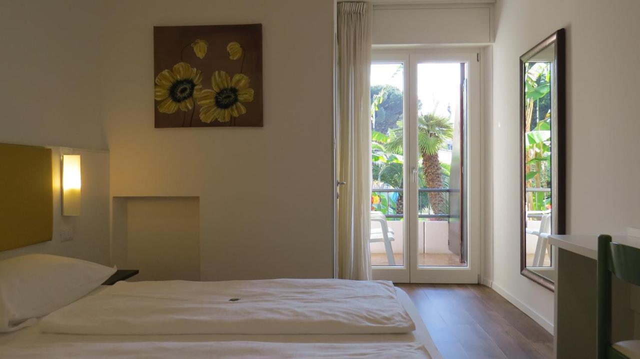 Hotel Villa Claudia Torbole Sul Garda Luaran gambar