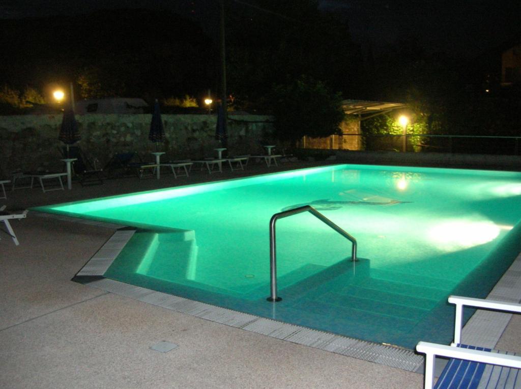 Hotel Villa Claudia Torbole Sul Garda Luaran gambar