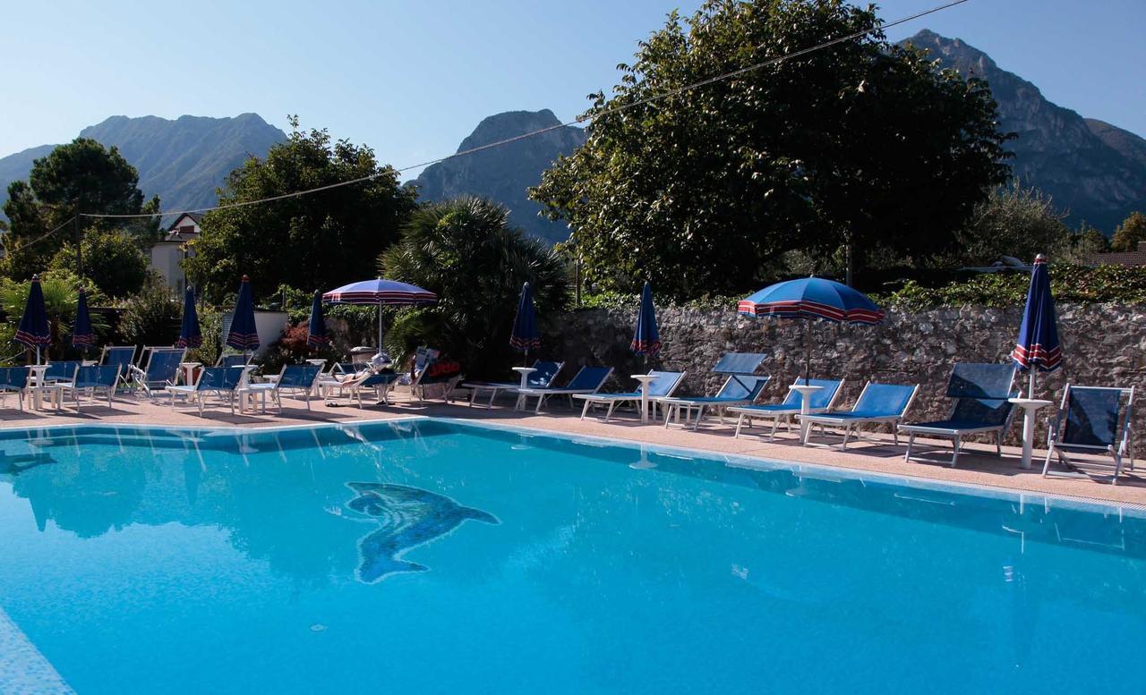 Hotel Villa Claudia Torbole Sul Garda Luaran gambar